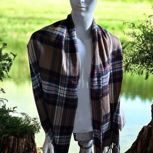 ❄️ 50% off winter Carl Michaels preppy fringe plaid rectangle wrap scarf